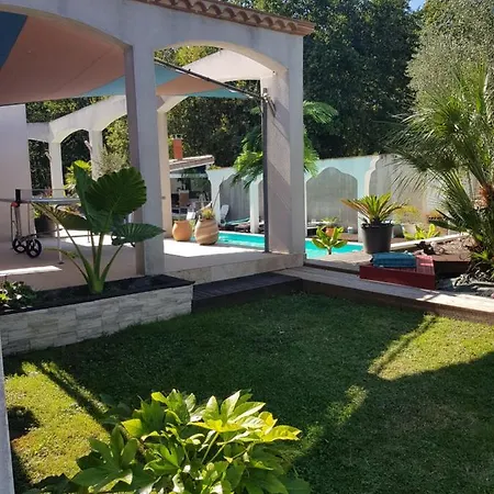 Dans Maison En Rdc Διαμέρισμα