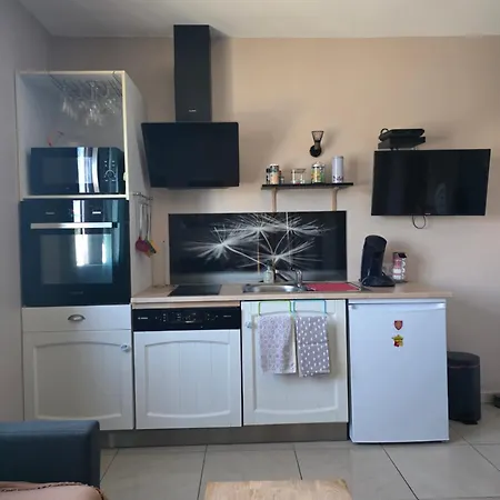 Dans Maison En Rdc * Nègrepelisse